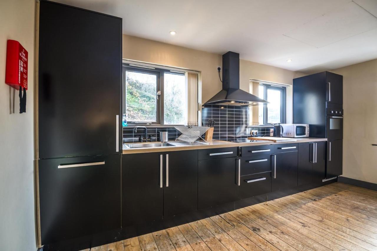 Rock Cottage - 3 Bedroom Holiday Home - Fishguard Extérieur photo