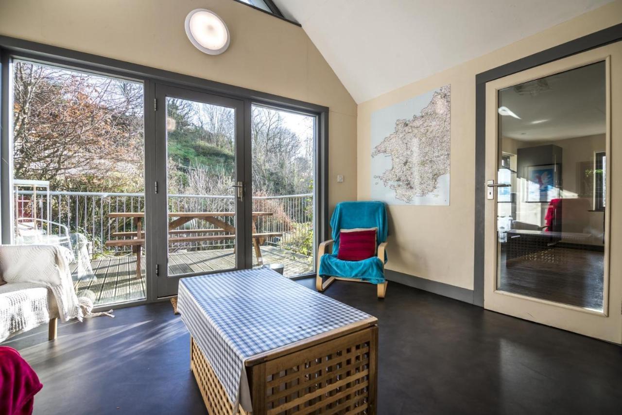 Rock Cottage - 3 Bedroom Holiday Home - Fishguard Extérieur photo